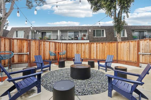 Cover and assigned parking, Swimming pool, 1 BD 1