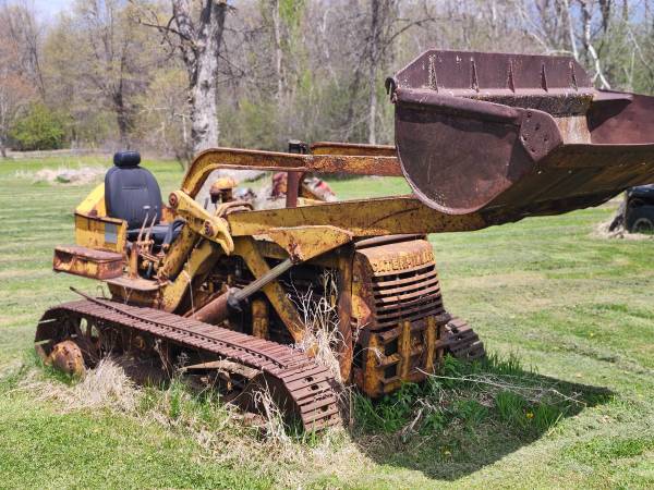 1951 Caterpillar D4-7u with bucyrus loader 1