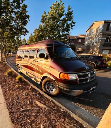 1999 dodge conversion van 85k mile - $11,000 (San Jose)63654704314115122