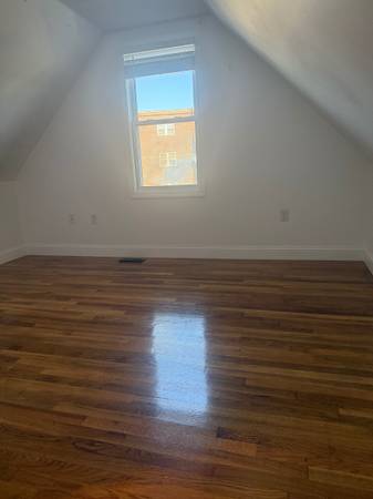 $2,700 / 3br - 9999ft2 - ****MALDEN OVERSIZED 3BED PARKING NEWLY RENOVATED**** (Malden)63810039934211121