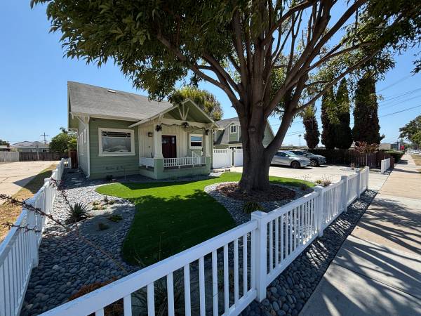 $4,250 / 3br - 1569ft2 - FURNISHED | EV CHARGING | FENCED YARD | SOLAR (Chula Vista)63878476657665120