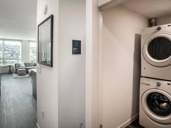 $2,046 / 1br - 592ft2 - Home is Where the Skeeball Machine Is! Come Check out Axle Today! (Seattle)63884889095681122