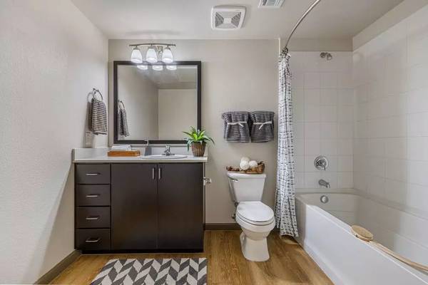 $2,085 / 2br - 1025ft2 - Come in as a stranger and stay as a neighbor! 2 Bed/2 Bath/1025 SqFt (Phoenix)64024995296899120