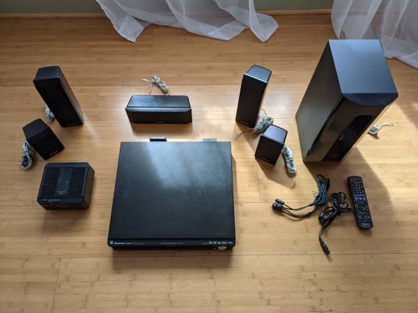 Panasonic Home Theater System w/5-disc DVD, XM Radio - $25 (Seattle)63471371005441121