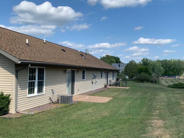 $1.250 / 2 dormitorios - 1000 pies² - Duplex de 2 dormitorios en alquiler (Reedsburg (lado oeste))63406883231233120