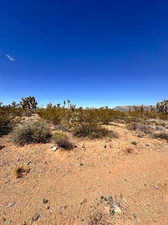 $16,000 2.14 Acres for sale in Lake Mohave Ranches 11 apn 327-06-145 (Dolan Springs)64038882155777122