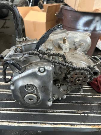 SUZUKI RMZ 250  ENGINE bottom ends - $350 (Enumclaw)63471461363331124