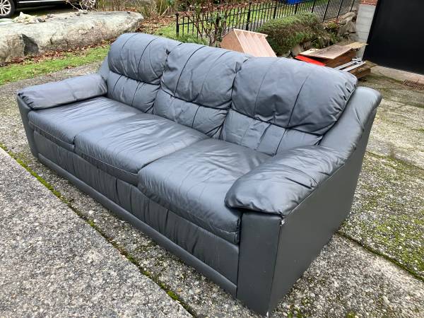 Couch - good condition 1