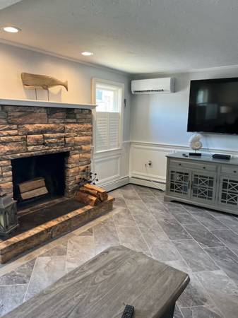 $1 / 4br - Brant Rock Cheerful Beach House rental (Ocean Bluff, MA)63892102369794124