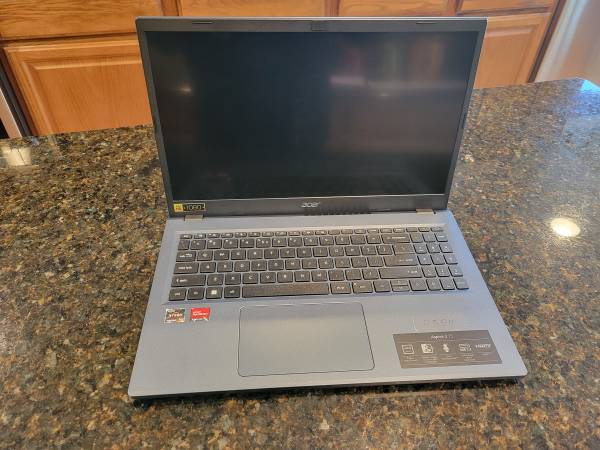 New Acer Aspire 3 Computer 1