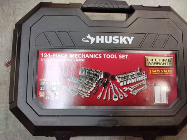 Husky 194-Piece Mechanics Tool Set Ratchet and Socket Brand New 1