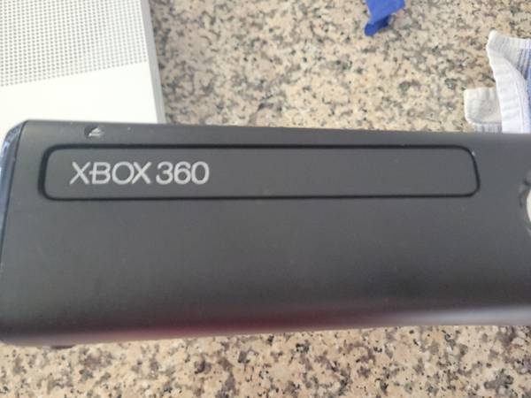 X BOX 360 S mint condition console only.  Cannot find power supply aft 1