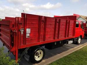 Camión Hino 195 Crew Cb Diesel con cama volteadora de 14' y elevador hidráulico - $38,900 (A NIVEL NACIONAL)63439236441731122