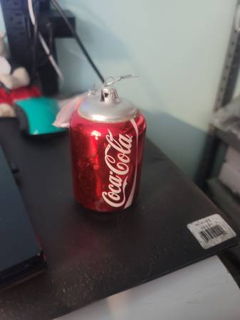 Vintage Coke can Ornament 1