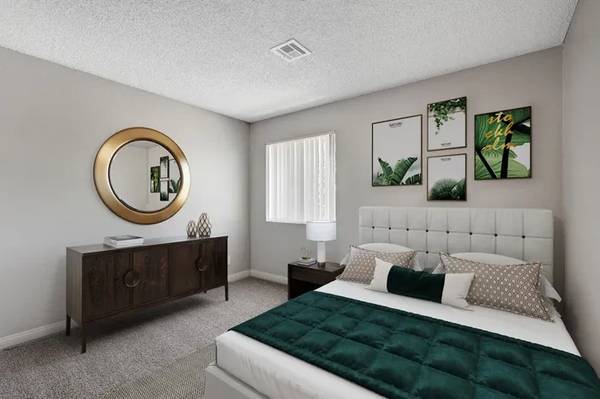 Pool, Additional Storage, Freeway Access 1