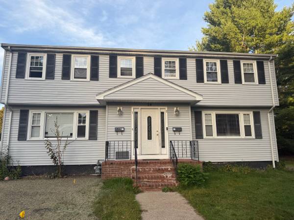 $3,400 / 3br - $3,400/ 3br- Beautiful 3 BR Apt Available with Pool -Available 11/1/25 (Randolph)63931250224643120