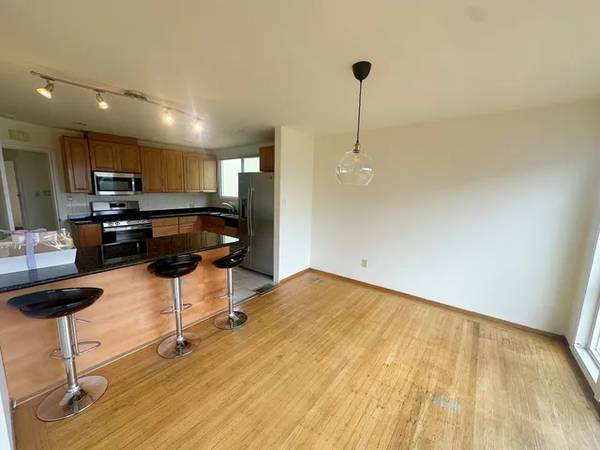 $1,900 / 2br - Bright 2 Bedroom Home Near UCSF! (San Francisco)63908982233474122