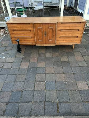 Omega by Thomasville mid century Credenza / low dresser A302 1