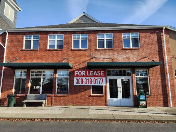 $8,747 / 5248ft2 - Restaurant Space in Bender Plaza (Lynden)63920959368579120