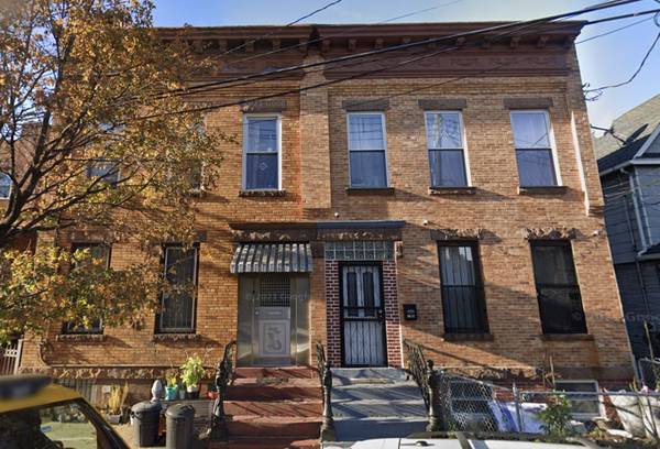 $2,900 / 3br - SIN COMISIÓN 3 BR / Camina a las estaciones de metro Woodhaven Blvd, Queens Center, Rego Ctr (S Elmhurst / Rego Park)63788856925697120
