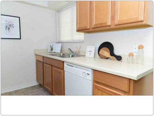 $1,099 / 1br - 710ft2 - ¡Barrio fantástico! Excelente de 1 dormitorio, 1 baño, 710 pies cuadrados (West Valley)63670954712065121