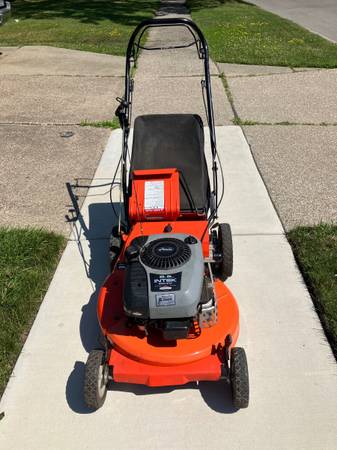 Ariens  lawnmower 1