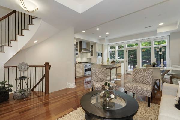 Beautiful Residence - Rentals in Weehawken. 3 Beds, 3 Baths 1