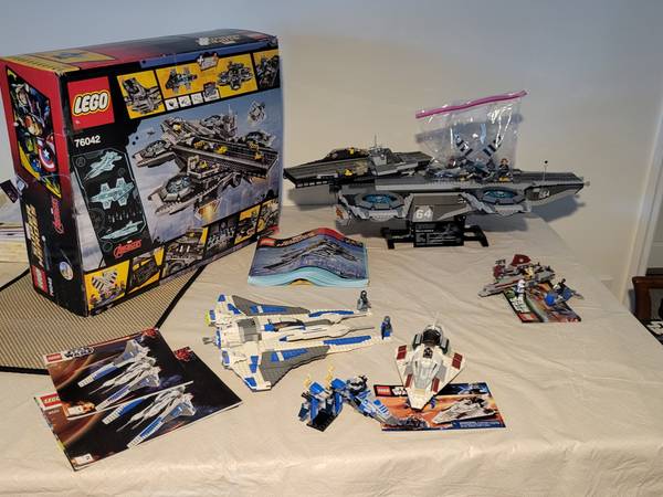 Lego Star Wars Marvel Helicarrier 76042 1