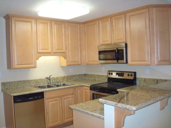 $2,075 / 1br - 616ft2 - One Bedroom & Full Bath with Garage (Nestor/Otay Mesa)63819386516737120