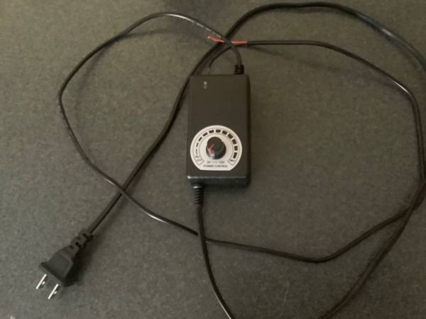 AC/DC Adapter 1
