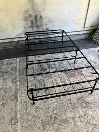 Twin Platform Bed Frame (1-27) 1