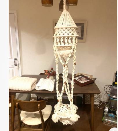 Handmade macrame plant hanger 5’ 1