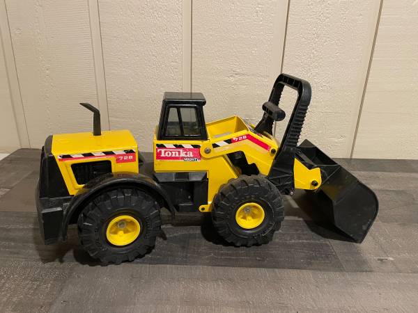Tonka 728 Front Loader Metal Toy 1