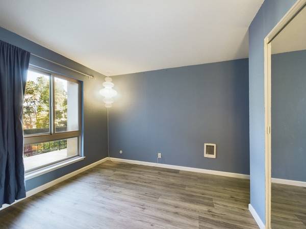 $2,095 / 1br - 672ft2 - Charming 1BR w/ Spacious Balcony in Prime Grand Lake Area; Great Value (oakland lake merritt / grand)63824143175811123