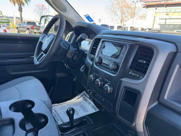 2018 RAM 2500 Tradesman 4dr - Photo 12