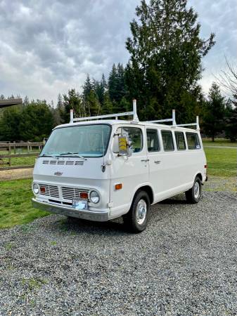 Furgoneta Chevy “Sportvan 108” de 1969 - $14,000 (Seattle)63470886582403123