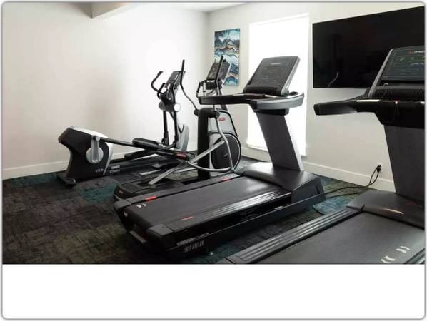 $1,396 / 2br - 840ft2 - Now accepting applications! Amazing 2 bed, 1 bath in West Valley! (West Valley)63671040283905121