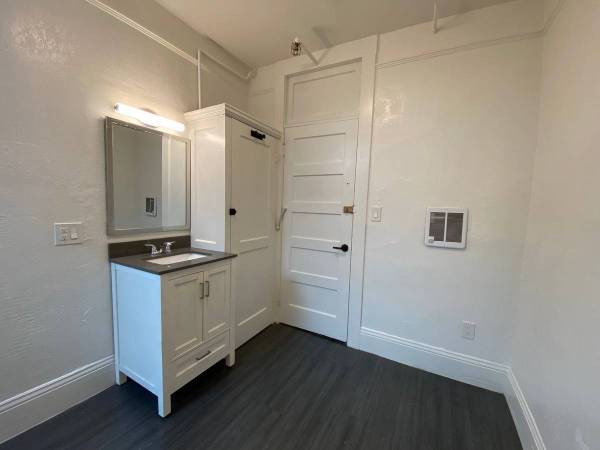 $830 / 1br - Staten Island 1BR Apartment – Downtown (Staten Island)63978411684739123
