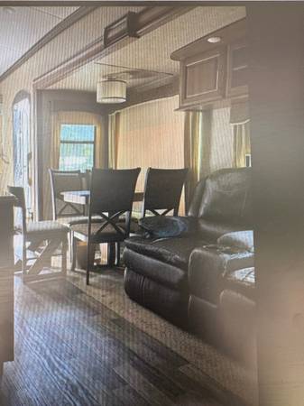 $650 / 3br - 600ft2 - sharing5th wheel park it close2your work-works-utilities/wifi included (grand bay/anywhere/pascagoula)63761984077953120