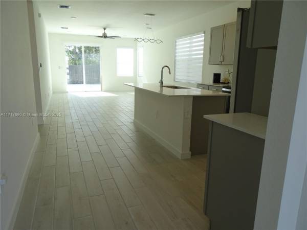 $3,300 / 4br - House for rent 4/3 no hoa! (Homestead)64001846321666123