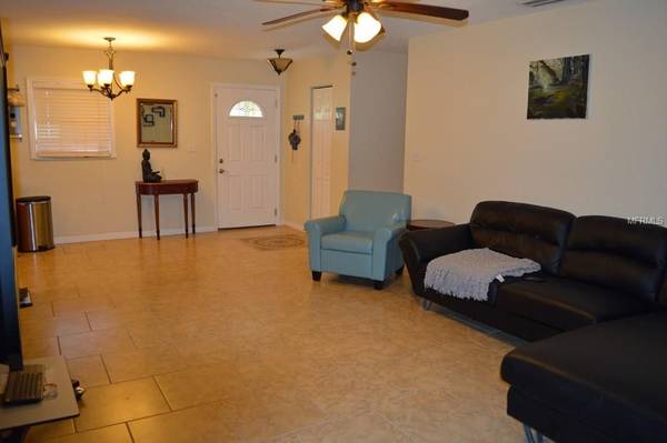 $150 / 3br - 1516ft2 - Pinecraft home (Lockwood Ridge)63791154328195121