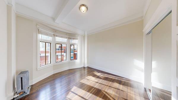 $1,545 / 266ft2 - Gorgeous Studio with Lots of Light in Convenient Location! Unit 701 (downtown / civic / van ness)64045028798723120
