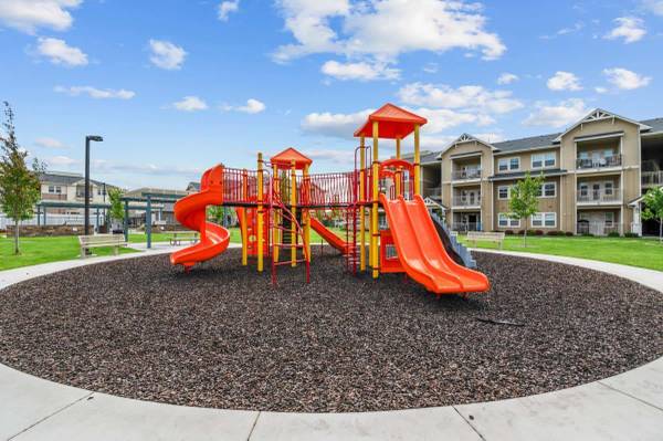 $1,810 / 2br - 1172ft2 - 24 Hour Emergency Maintenance, 24 Hour Parcel Pick Up Facility (Paramount)64003313165825121