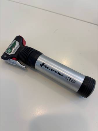 Genuine Innovations Second Wind MTB 1
