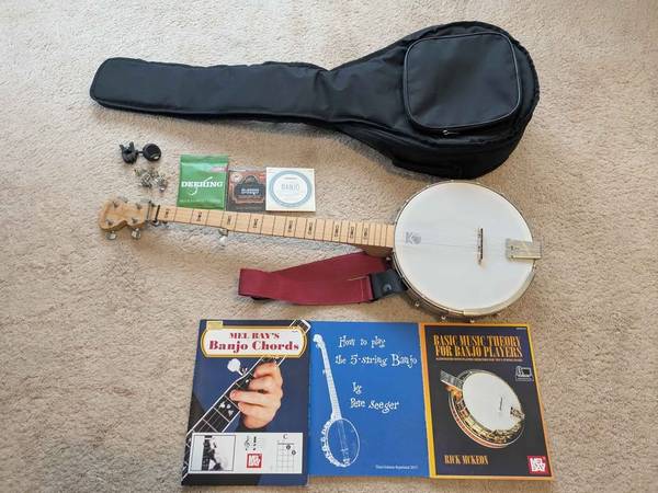 Deering Good Time Open Back Banjo Package Deal 1