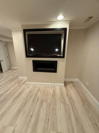$1,500 / 1br - Update / luxury quality 1 bed plus den and W/D in unit!  Ravenswood! (Ravenswood Chicago)63960010585346124