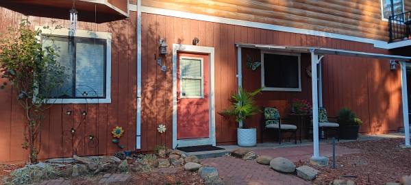 $1,500 / 1br - 800ft2 - Granny Unit / SENIORS  DISCOUNT! (Colfax. Enjoy small town living.)63952111391235124
