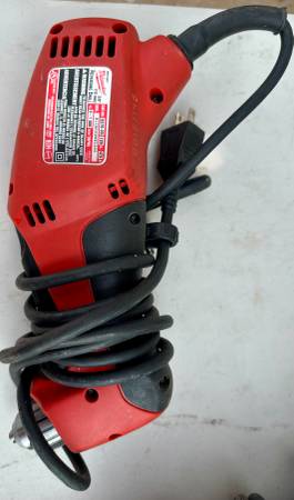 Millwaukee Drill - Model 0370-20 1