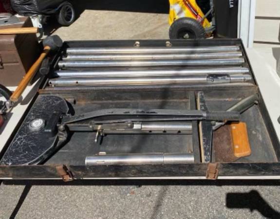 Carpet power stretcher 1