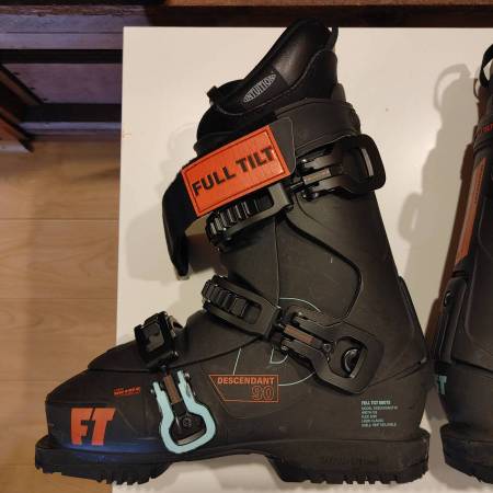 Ski Boots Full Tilt Descendant 90 - sporting goods - by owner